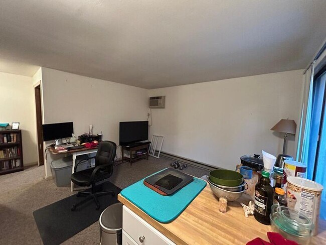 Photo - 134 E Johnson St Unidad 107