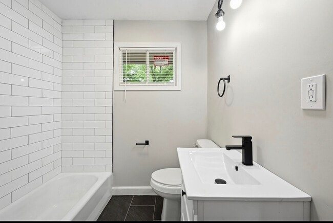Photo - 7317 Elm Ave