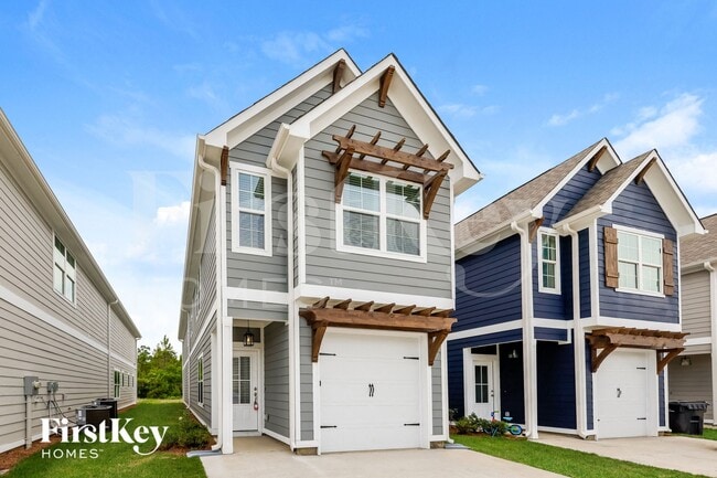 Photo - 211 Creek Run Way