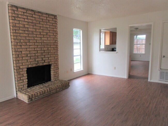 Photo - 6910 Millrace Dr Unit A