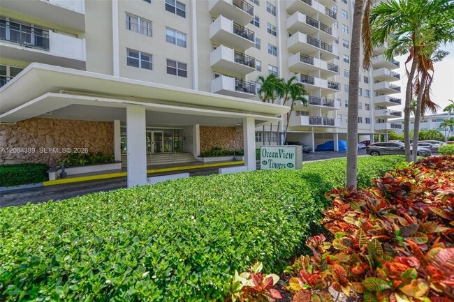 Photo - 401 Golden Isles Dr Unit 312