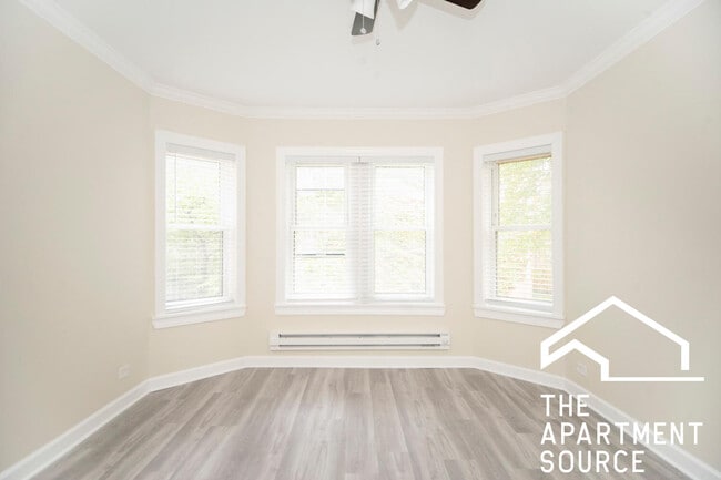 Photo - 646 W Roscoe St Unidad 1N