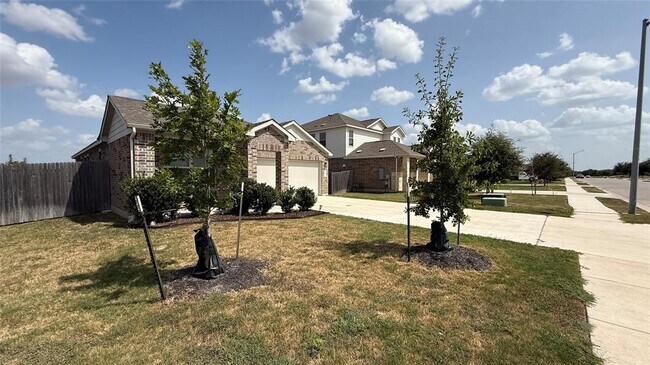 Building Photo - 21601 Quick Fox Dr