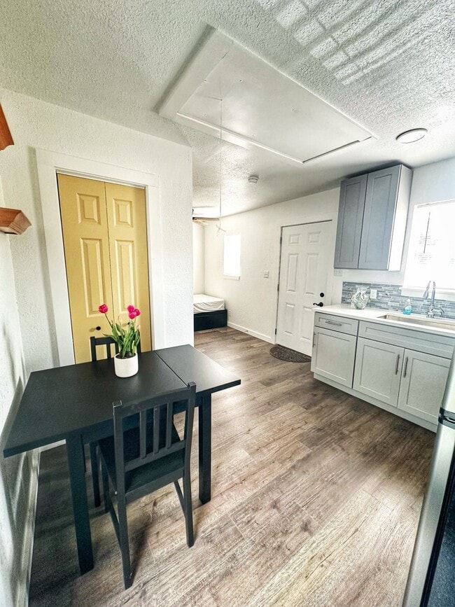 Photo - 4615 Tamaron Rnch Unit Efficiency Studio