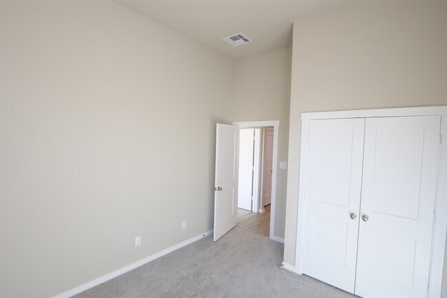 Photo - 8774 Laurel Crest Dr