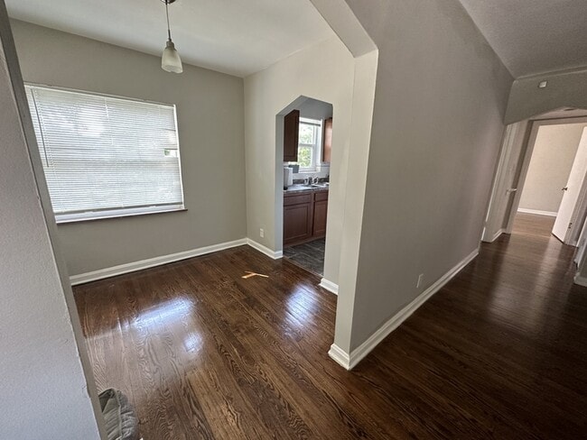 Photo - 1806 Dale Rd