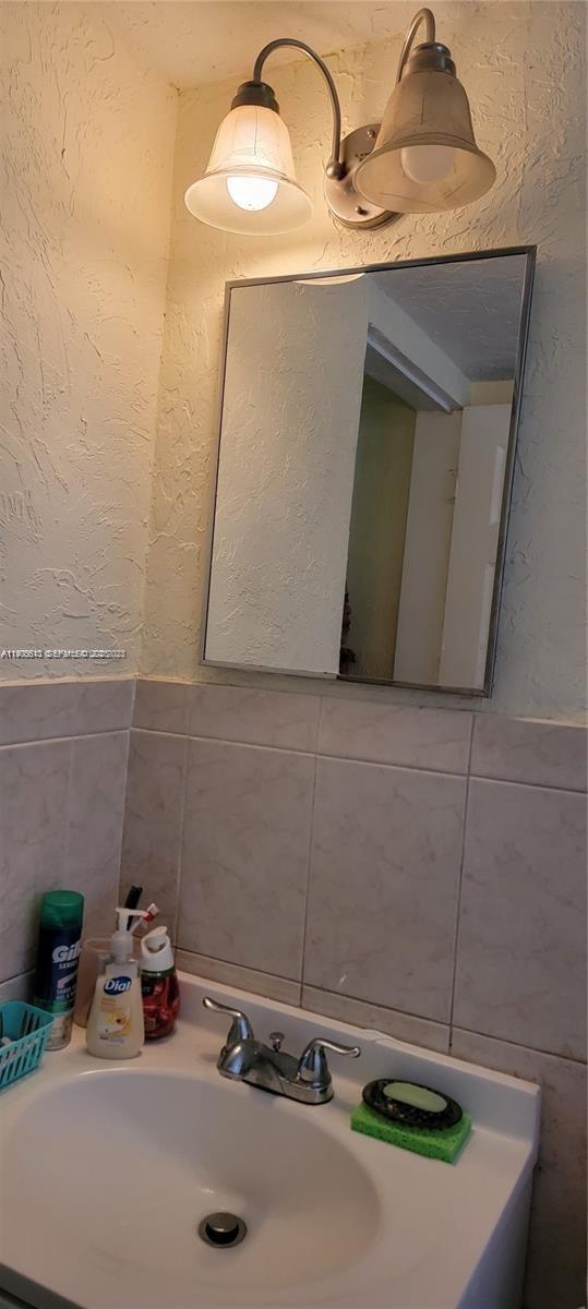 Photo - 2441 SW 27th Ave Unit 1