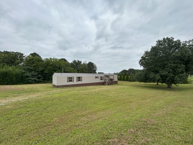 Photo - 15025 Hobbs Rd House