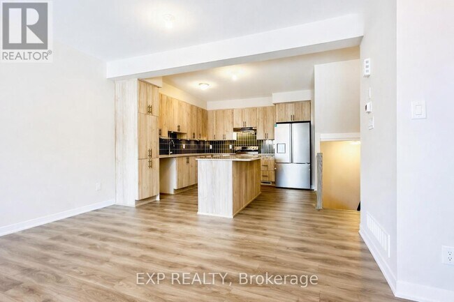 Photo - 215 Speckled Alder Row