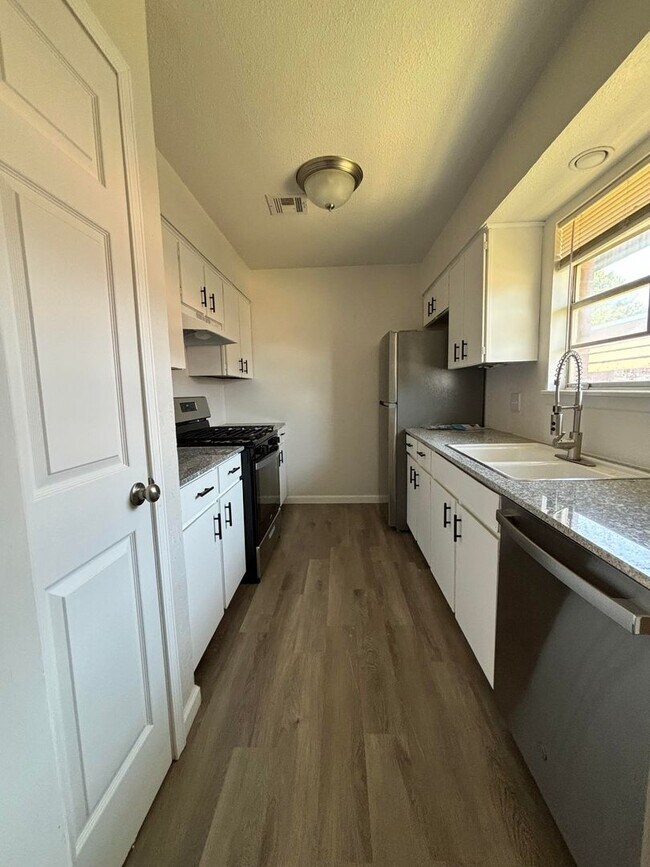 Photo - 6619 NW Denver Ave Unidad A