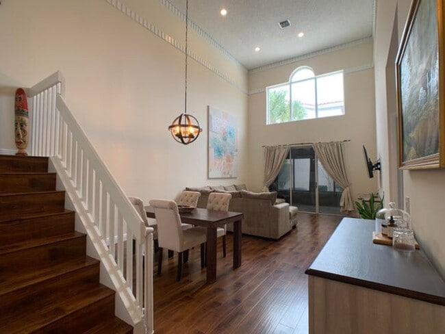 Photo - 10465 Mateo Ct