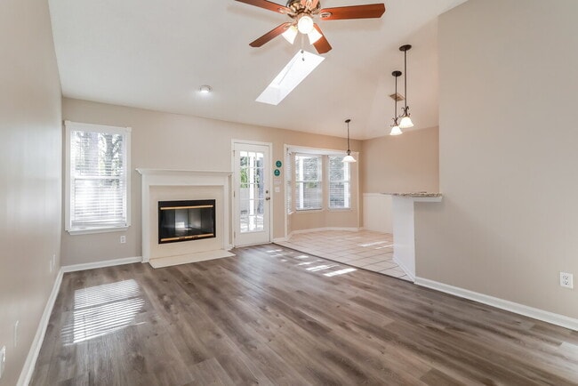 3343 Shauna Oaks Cir E
