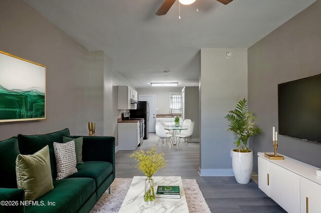 Photo - 2036 W 11th St