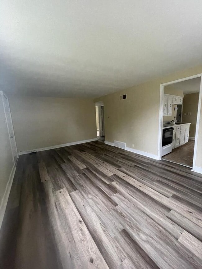 Photo - 2421 Hollywood Pl