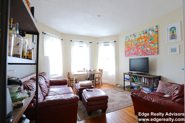 Photo - 1560 Commonwealth Ave Unidad 7 Rental