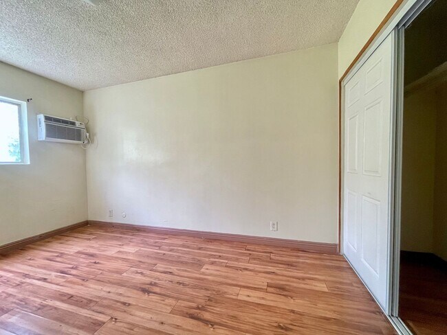 Photo - 315 E Avenue 31 Unit 4