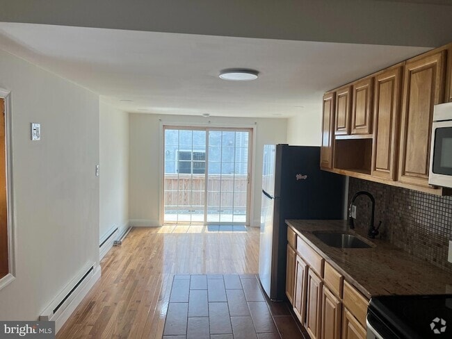 Building Photo - 2052 Tasker St Rental