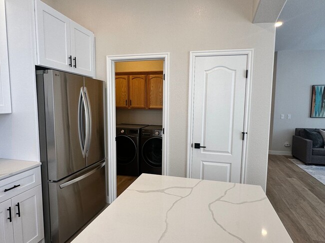 Photo - 10592 Pearlwood Cir