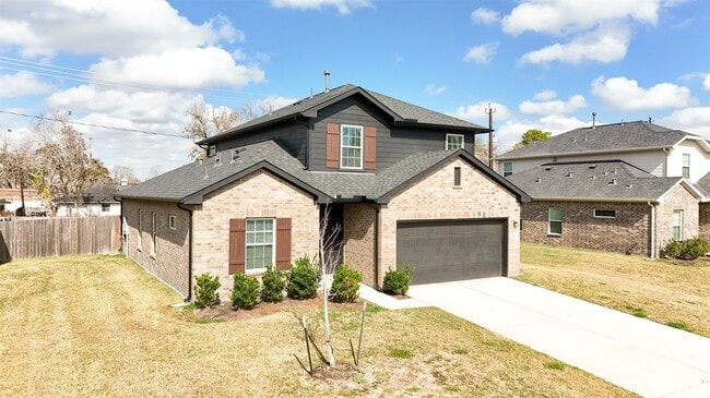 Building Photo - 420 Magnolia Ln