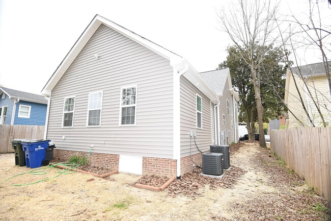 Photo - Room in House on S Person St