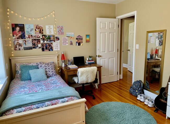 Photo - 72 Egmont St Unit 2