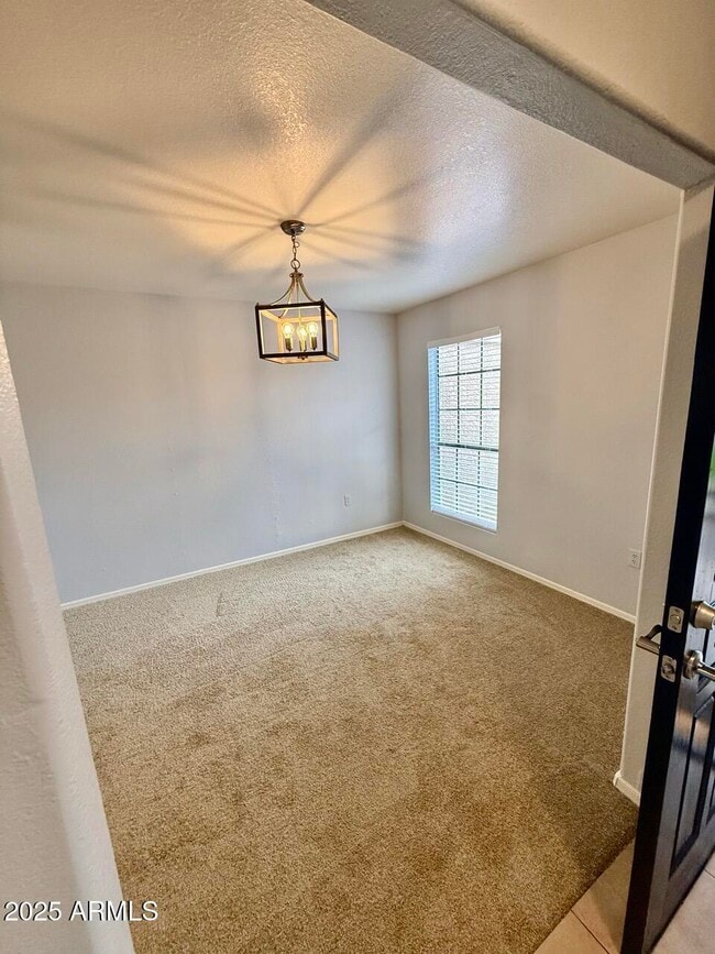 Photo - 646 N Cobblestone St