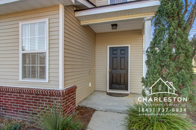 Photo - 109 Woodward Rd