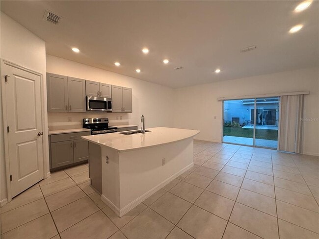 Photo - 2906 Canary Ave