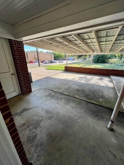 Covered parking - 622 Texas St Unit 622