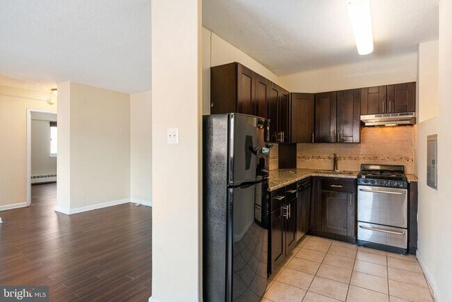 Photo - 2101 Chestnut St Unit 518