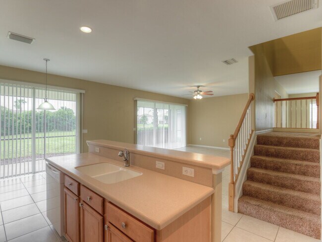 2014 Fairmont Ln