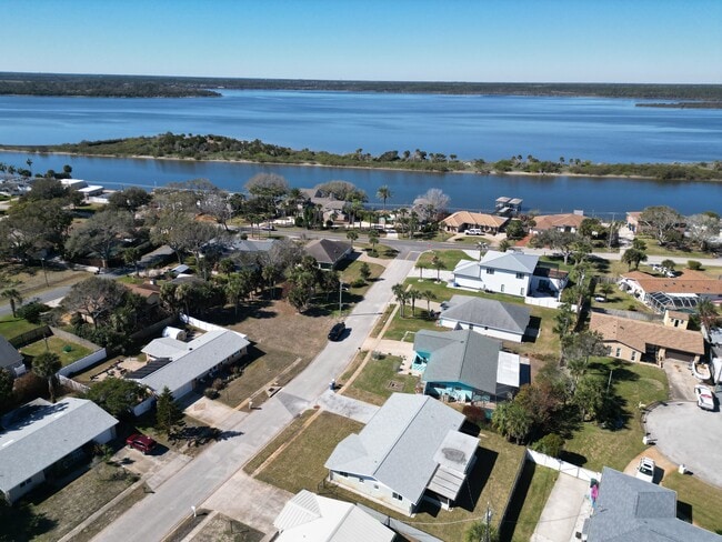 Photo - 139 Beau Rivage Dr