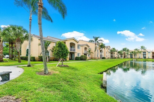Building Photo - 2620 S University Dr Unit 309