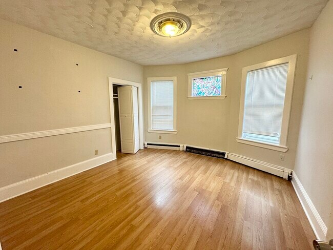 157 E Cottage St Unit 2