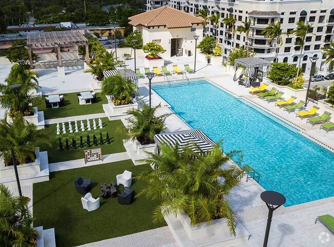 Building Photo - AMLI Dadeland Rental