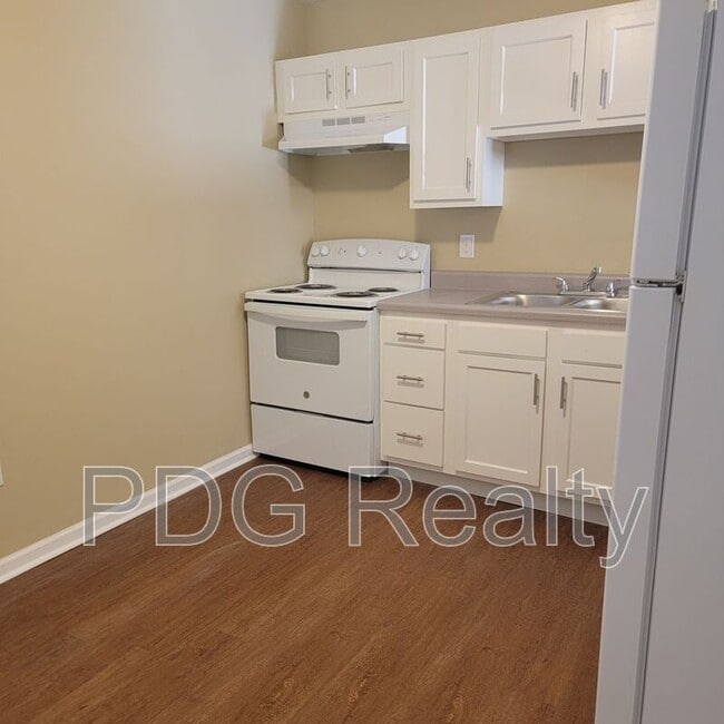 Building Photo - 2011 Terril Ln Unit #37 Rental