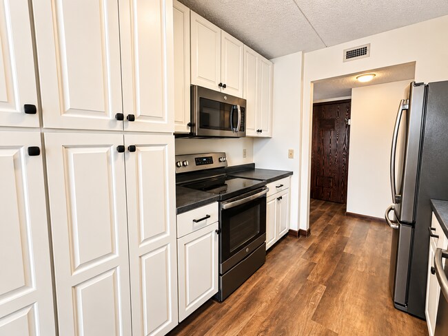 Photo - 1110 3rd Ave N