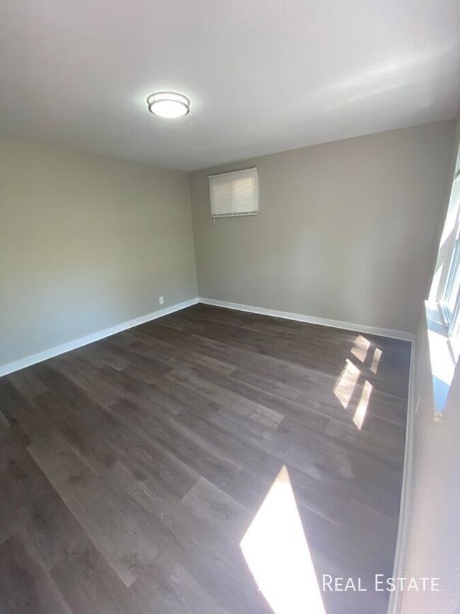 Photo - 4807 NW Homestead Rd