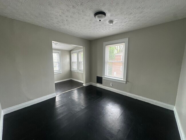 Photo - 1641 Sullivant Ave Unidad C