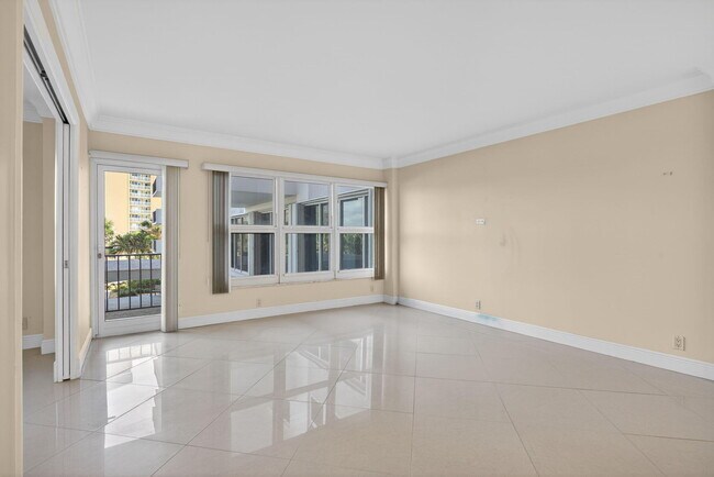 Photo - 405 N Ocean Blvd Unidad 208