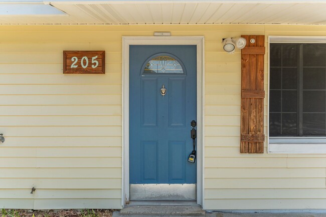 Photo - Updated home in Fort Walton Beach!