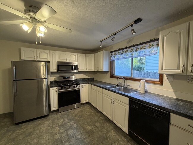 Photo - 45 Prescott St Unit 1