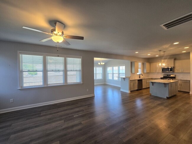 Photo - Perfect Mebane Location!