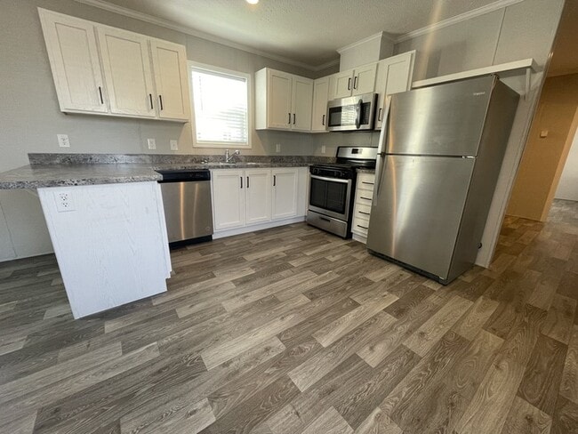 Photo - 15852 Croatia Dr