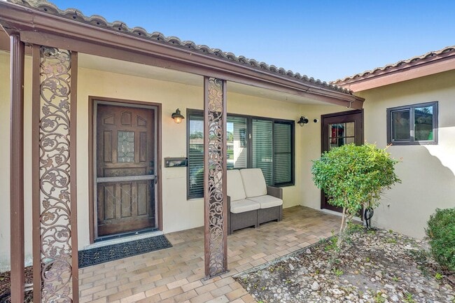 Photo - 2620 NE 19th St