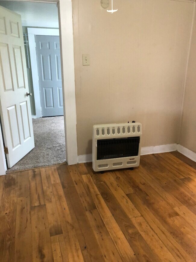 Photo - 713 Sabine St