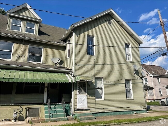 Building Photo - 17 Darlington Ave Rental