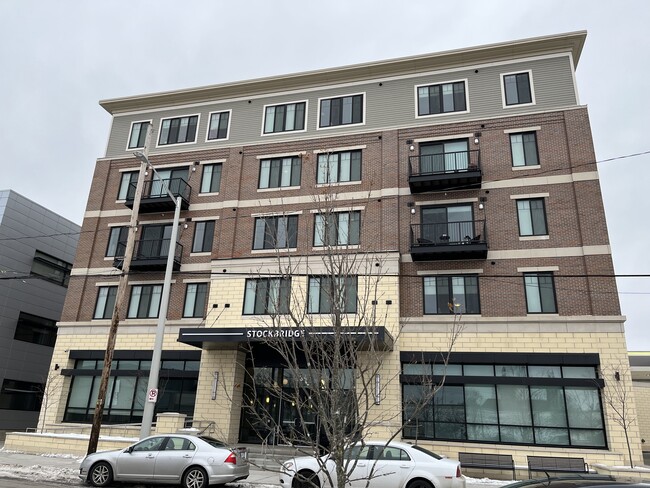 Stockbridge Apartments - Stockbridge Apartments
