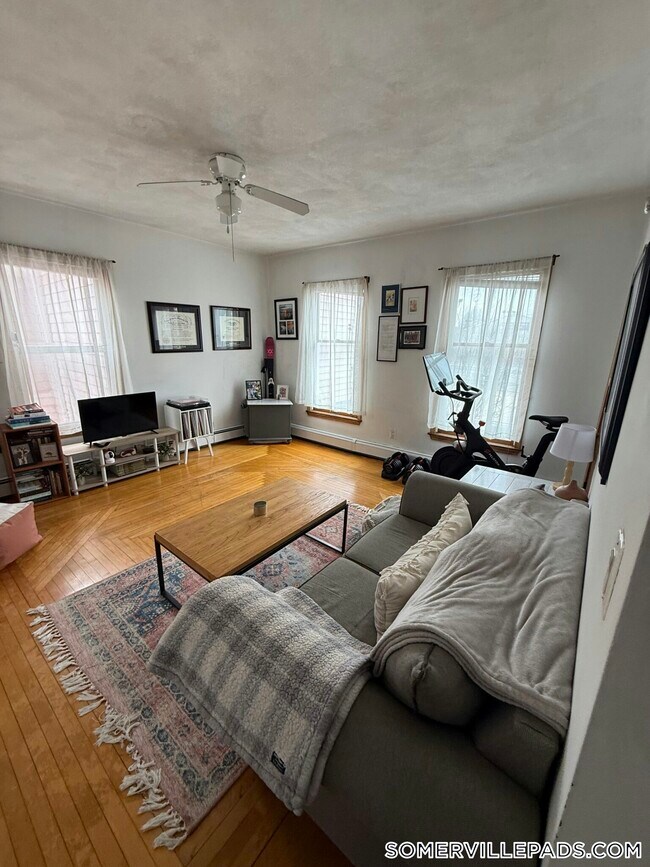 Photo - 585 Somerville Ave Unit A