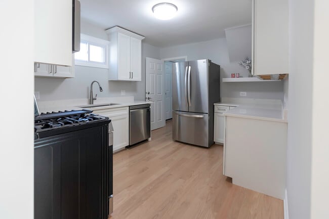 Photo - 3948 N Olcott Ave